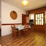 Appartamento By The Sea Starigrad, Paklenica - 6626 *