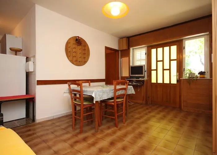 公寓 By The Sea Starigrad, Paklenica - 6626 *