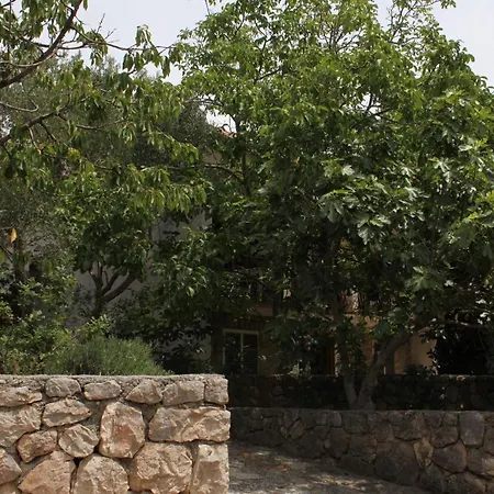 Apartments By The Sea Starigrad, Paklenica - 6626 شقة