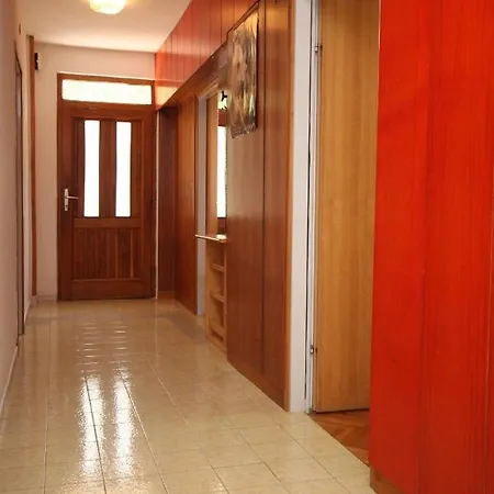 شقة Apartments By The Sea Starigrad, Paklenica - 6626 *
