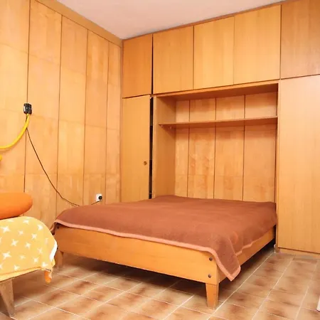Apartments By The Sea Starigrad, Paklenica - 6626