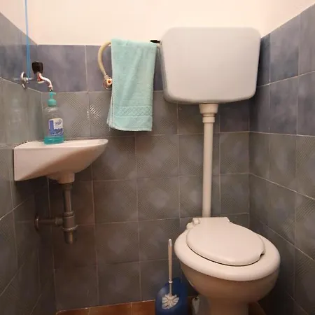 شقة Apartments By The Sea Starigrad, Paklenica - 6626 ستاريغغاد باكلينتسا