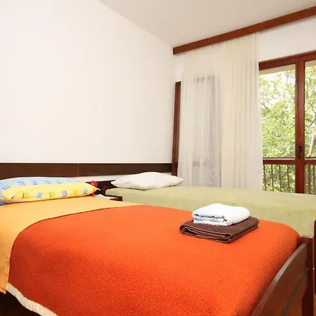 Apartments By The Sea Starigrad, Paklenica - 6626 * ستاريغغاد باكلينتسا