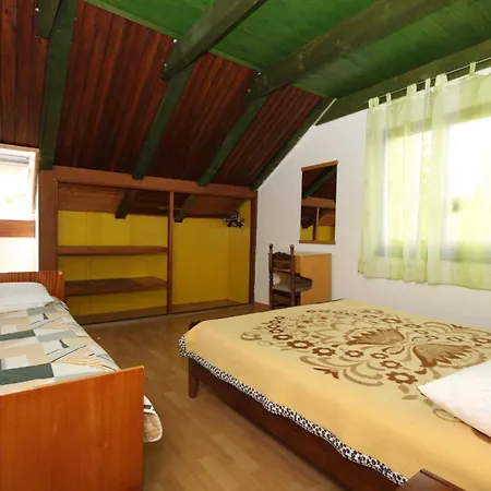 Apartments By The Sea Starigrad, Paklenica - 6626 * ستاريغغاد باكلينتسا