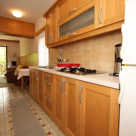 Apartments By The Sea Starigrad, Paklenica - 6626 ستاريغغاد باكلينتسا